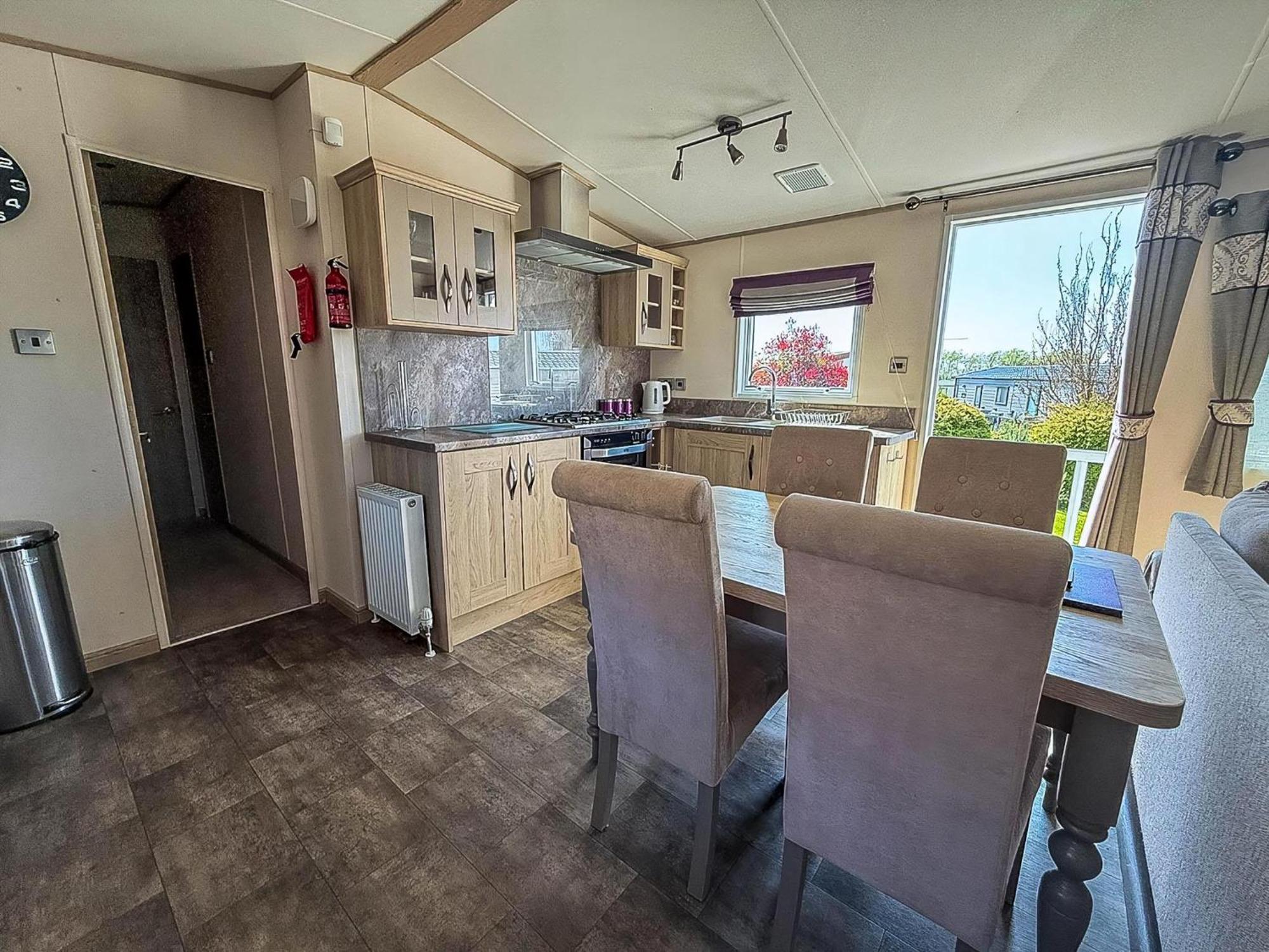 Beautiful Lodge At Manor Park In Hunstanton Ref 23018K Esterno foto